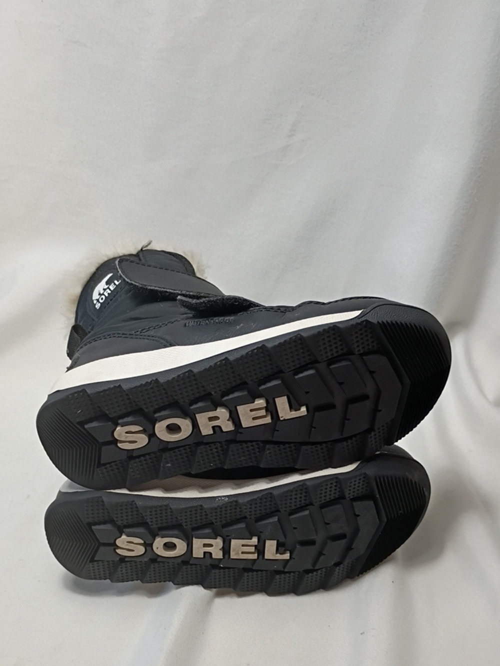 EUC Sorel Girls Whitney II Strap Snowboots Black And White Size 10 Waterproof - Picture 3 of 11